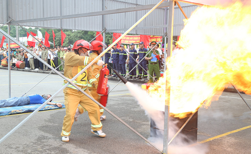 Sôi nổi  Hội thi của các Tổ liên gia an toàn phòng cháy, chữa cháy tỉnh Bắc Ninh -2
