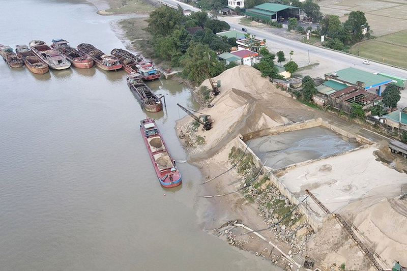 Siết chặt quản lý khai thác cát, sỏi lòng sông -0