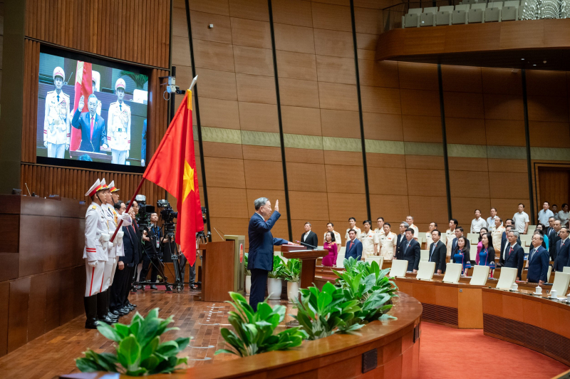 Chủ tịch nước Tô Lâm tuyên thệ, nguyện dốc toàn bộ tâm sức, trí lực phụng sự đất nước, phục vụ nhân dân -0