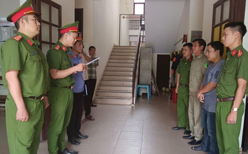 Bắt Giám đốc doanh nghiệp cấu kết với nữ kế toán mua bán hóa đơn trái phép -0