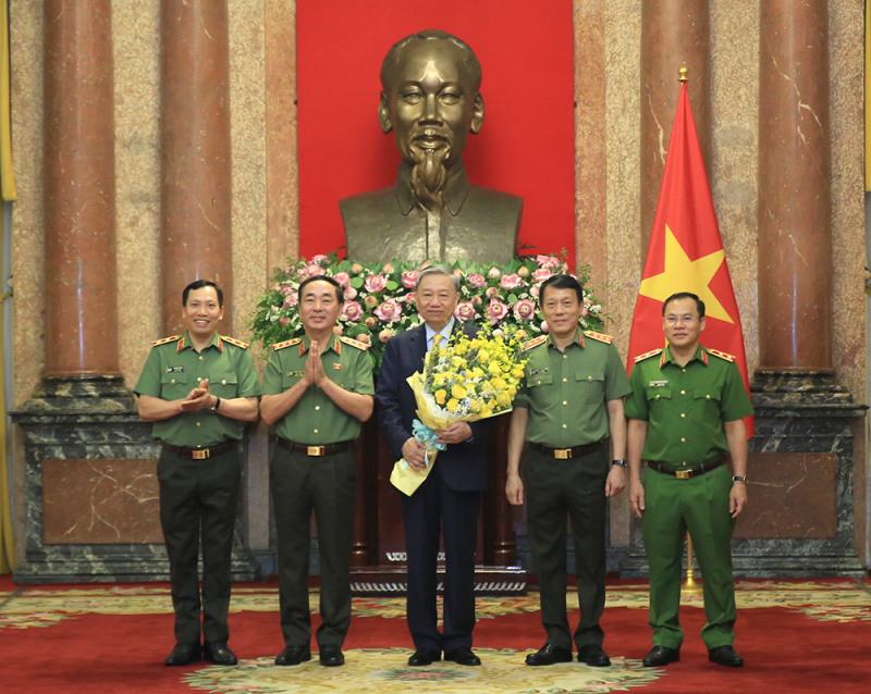 Chủ tịch nước Tô Lâm gặp gỡ cán bộ Văn phòng Chủ tịch nước -0