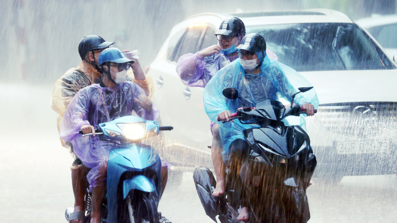 Miền Trung và Tây Nguyên mưa rất to, Hà Nội oi nóng -0