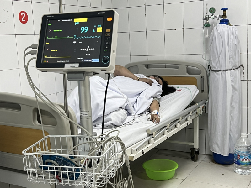 3 người bị thương trong vụ cháy nhà 5 tầng ở Trung Kính giờ ra sao  -0