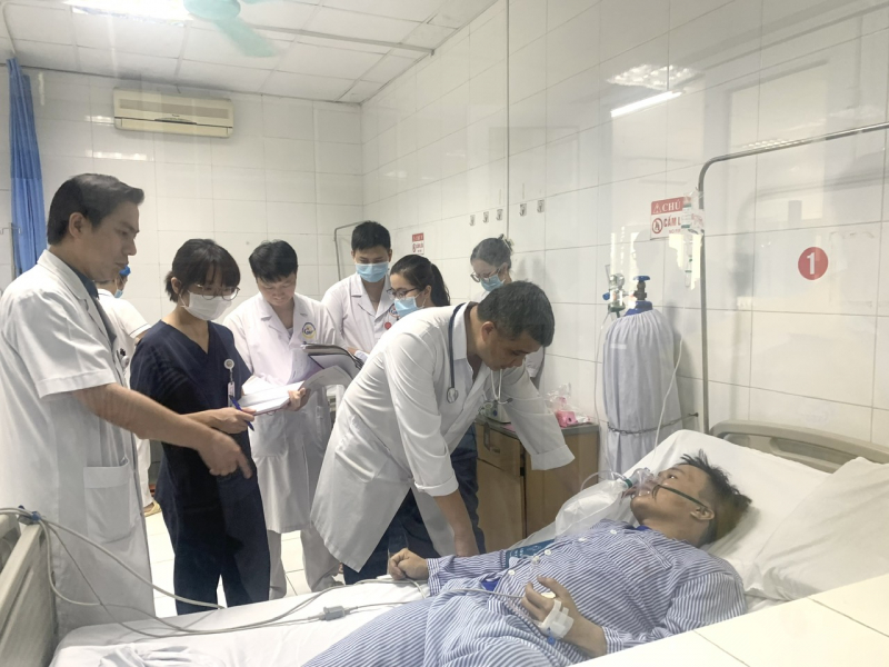 Nghẹn ngào nỗi đau của thân nhân 14 nạn nhân tử vong trong vụ cháy nhà trọ ở phố Trung Kính -0