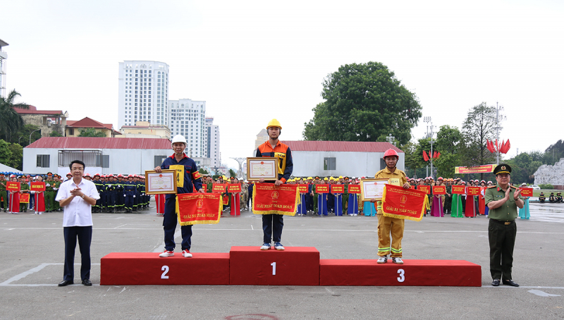 Tổ liên gia các tỉnh thi phòng cháy, cứu nạn năm 2024 -0