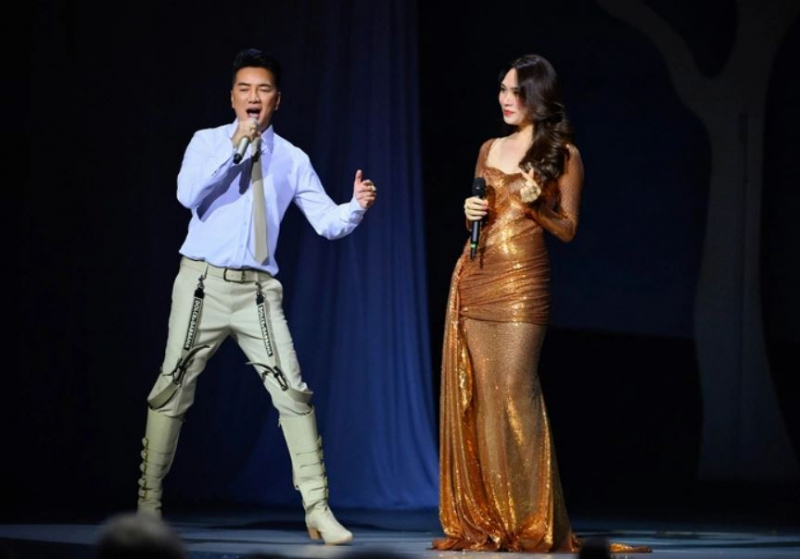 Showbiz Việt và những 