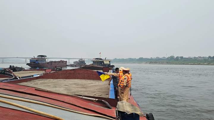 37d6df9f4aabeaf5b3ba.jpg -0