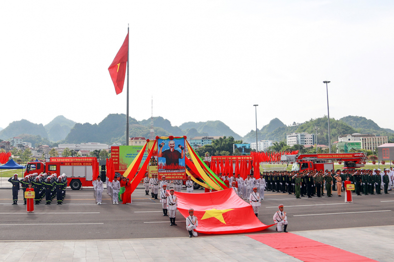 Sôi nổi hội thi nghiệp vụ chữa cháy và cứu nạn, cứu hộ “Tổ liên gia an toàn PCCC” -0