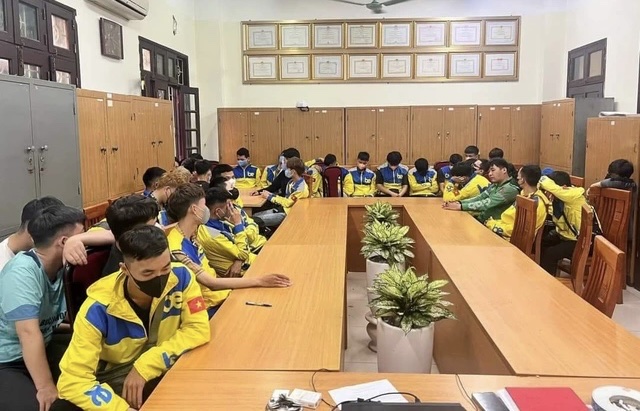 z5503590500255_27c4a4ea832c228f6d816ff3775a9a72.jpg -0