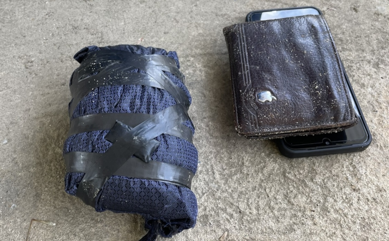 Bắt giữ đối tượng tàng trữ, vận chuyển trái phép gần 0,5 kg ma tuý đá -0