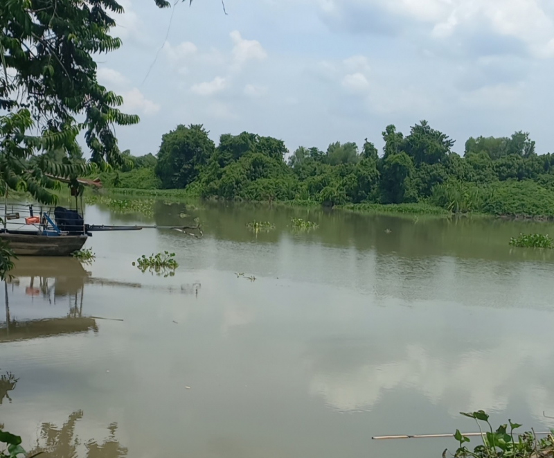 Đã tìm thấy thi thể 3 bé gái bị đuối nước khi tắm sông -0