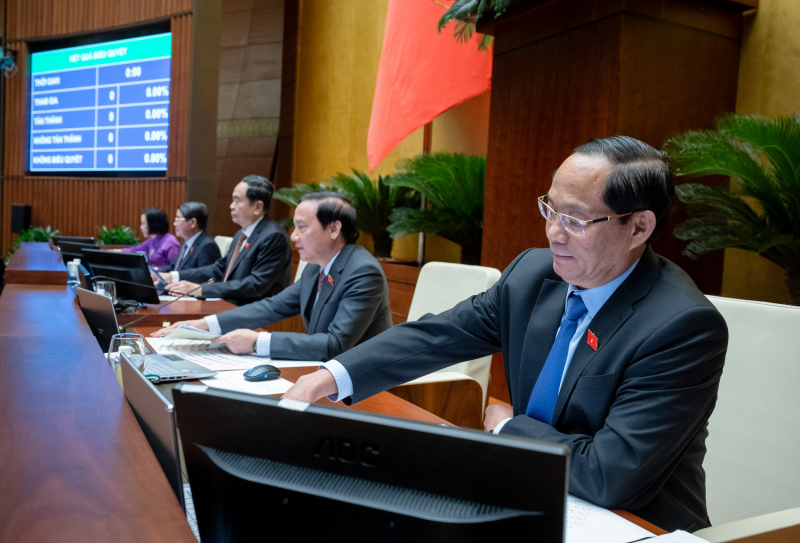 bấm nút.jpg -0