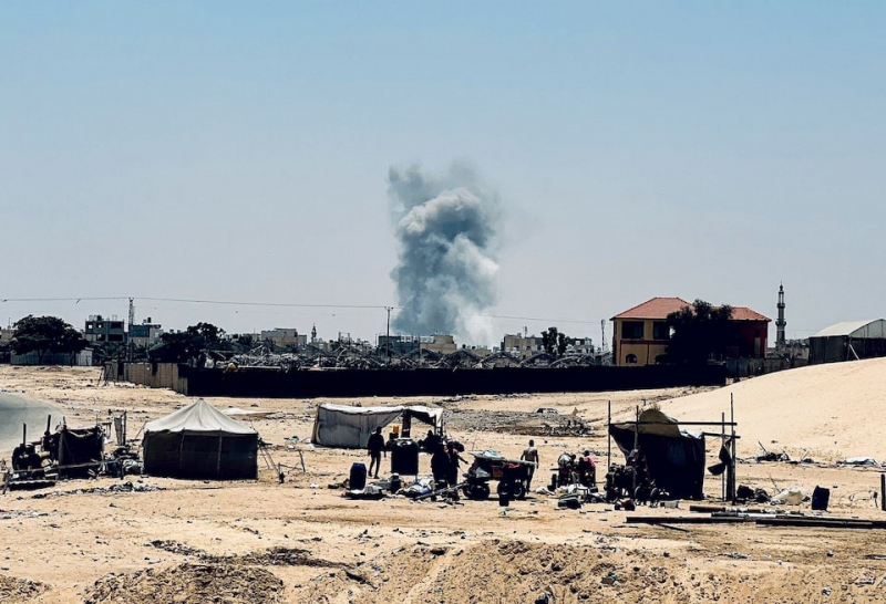 Israel dồn quân về phía Nam, tập kích mục tiêu khắp Dải Gaza -0
