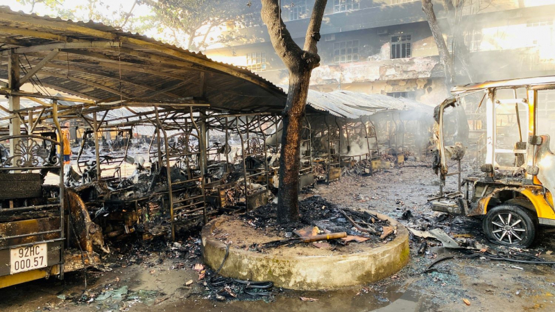 Vụ cháy 40 xe taxi điện ở Hội An, nhiều sai phạm về PCCC tại Trường Cao đẳng Điện lực miền Trung -1