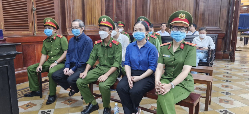 Cựu Giám đốc Bệnh viện Thủ Đức bị đề nghị 12 – 13 năm tù vì liên quan đến kit test Việt Á -0