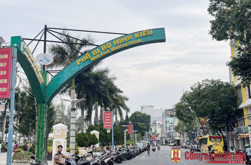 Bất ngờ từ các hạng mục đã đầu tư trước khi đấu giá của Tuyến phố đi bộ Ninh Kiều -1