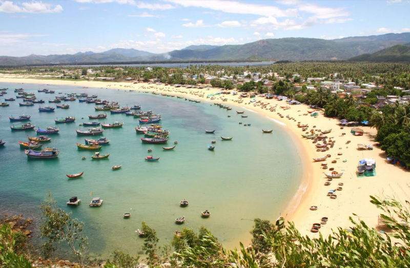 Thị xã Sông Cầu vươn đến mục tiêu thành phố du lịch và dịch vụ ven biển -0