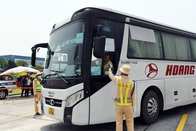 Cấm tuyệt đối nồng độ cồn đối với lái xe: Triệt để thì hết chống chế! -0