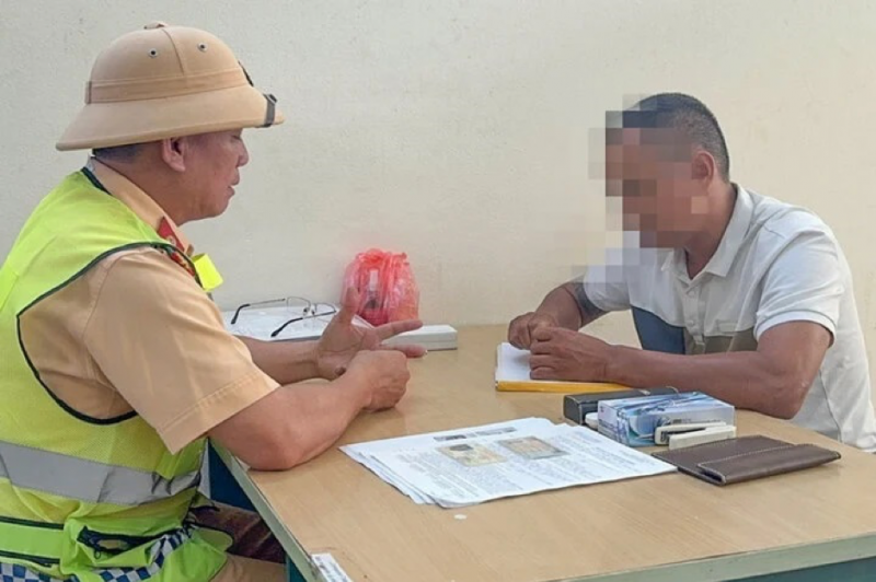 Xử phạt lái xe  -0