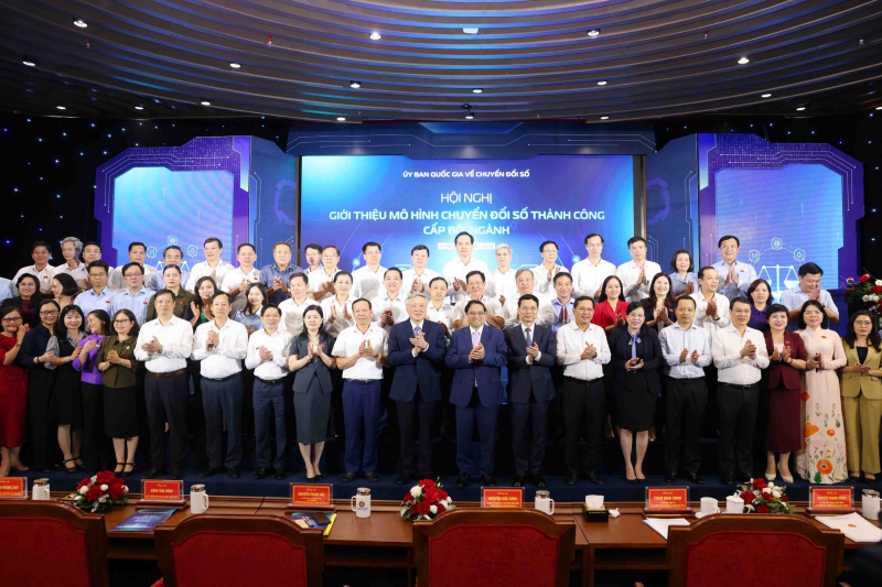 Thủ tướng Chính phủ yêu cầu hoàn thiện thể chế, phát triển Tòa án điện tử -0