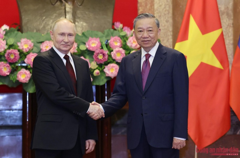 Hình ảnh đẹp trong chuyến thăm cấp Nhà nước của Tổng thống Vladimir Putin  -1