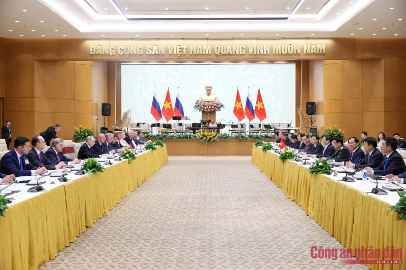 Hình ảnh đẹp trong chuyến thăm cấp Nhà nước của Tổng thống Vladimir Putin  -1