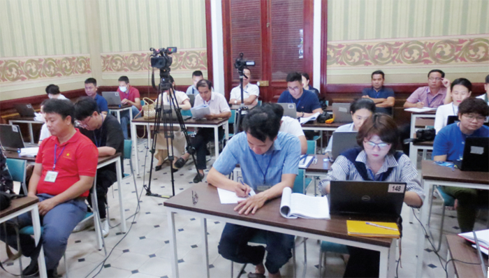 Trang 36 ĐB: Chuyện tác nghiệp ở phiên tòa xét xử “đại án” Vạn Thịnh Phát -0