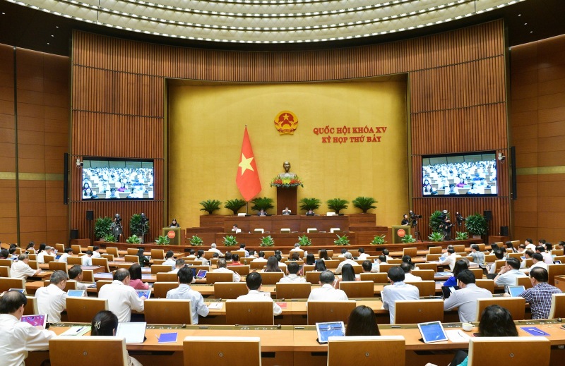 Thông qua Luật Tổ chức Toà án nhân dân (sửa đổi), cho phép ghi âm toàn bộ diễn biến phiên toà -0