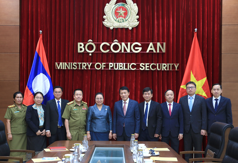 Không ngừng củng cố và phát triển mối quan hệ hữu nghị Việt Nam - Lào -0
