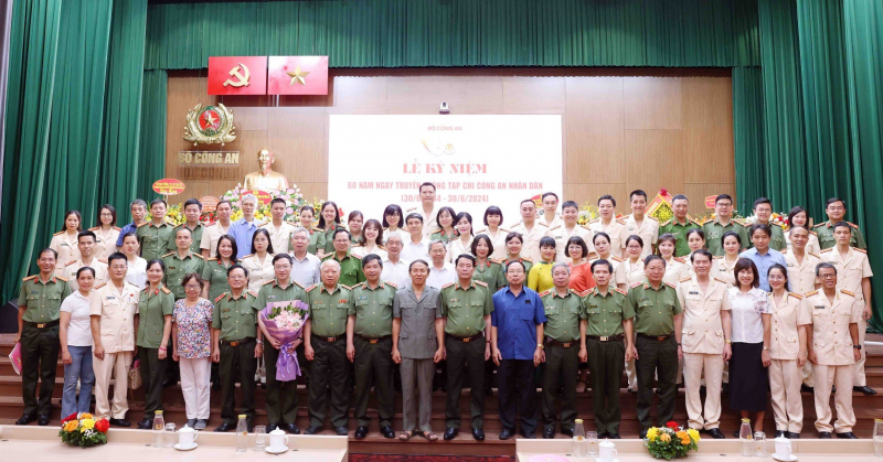Kỷ niệm 60 năm Ngày truyền thống Tạp chí Công an nhân dân -0