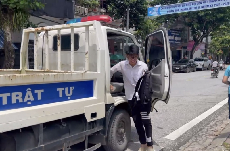 z5582210537757_e0936618069ee9e5bbc5a92857cd08f8.jpg -0