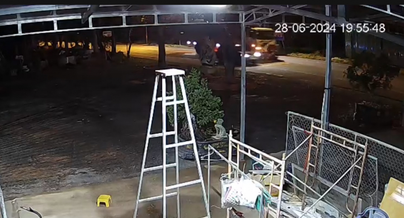 Xe tải vượt lấn làn tông trực diện vào xe mô tô, một người tử vong tại chỗ -0