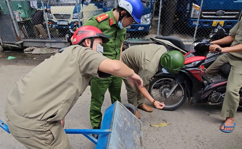 Tái xuất hiện “đinh tặc” trên quốc lộ 1 khiến người đi đường lo lắng -0