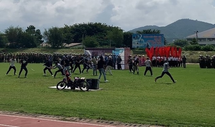 “Vượt nắng, thắng mưa” huấn luyện cho lực lượng tham gia bảo vệ ANTT ở cơ sở -0