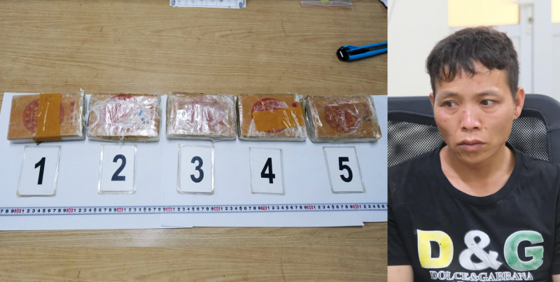 Đang vận chuyển 5 bánh heroine thì bị bắt -0