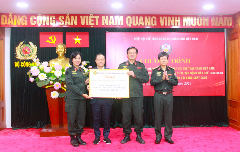 Bổ sung Uỷ viên Ban Chấp hành Hiệp hội Thể thao CAND, khen thưởng tập thể, cá nhân xuất sắc -0