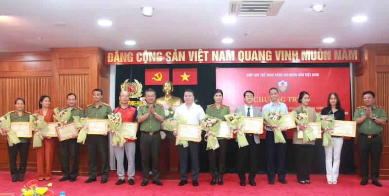 Bổ sung Uỷ viên Ban Chấp hành Hiệp hội Thể thao CAND, khen thưởng tập thể, cá nhân xuất sắc -0