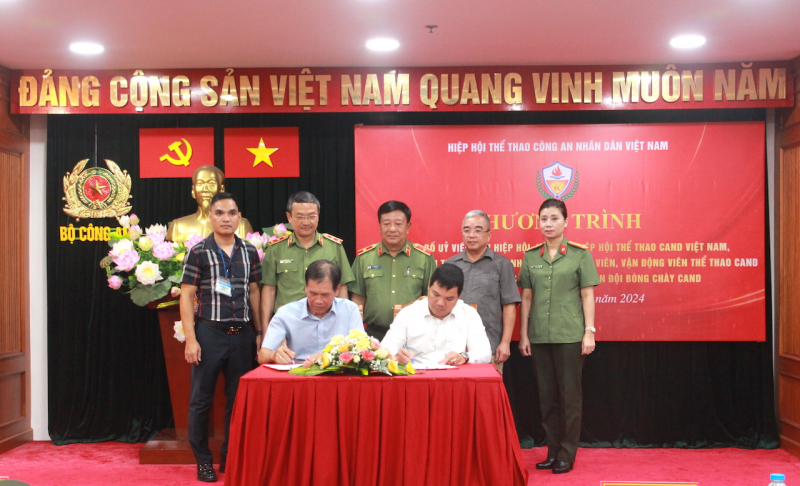 Bổ sung Uỷ viên Ban Chấp hành Hiệp hội Thể thao CAND, khen thưởng tập thể, cá nhân xuất sắc -0