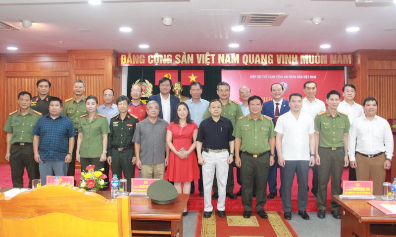 Bổ sung Uỷ viên Ban Chấp hành Hiệp hội Thể thao CAND, khen thưởng tập thể, cá nhân xuất sắc -1