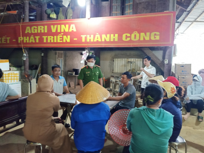 Yêu cầu đình chỉ hoạt động trại chăn nuôi lợn gây ô nhiễm môi trường -0