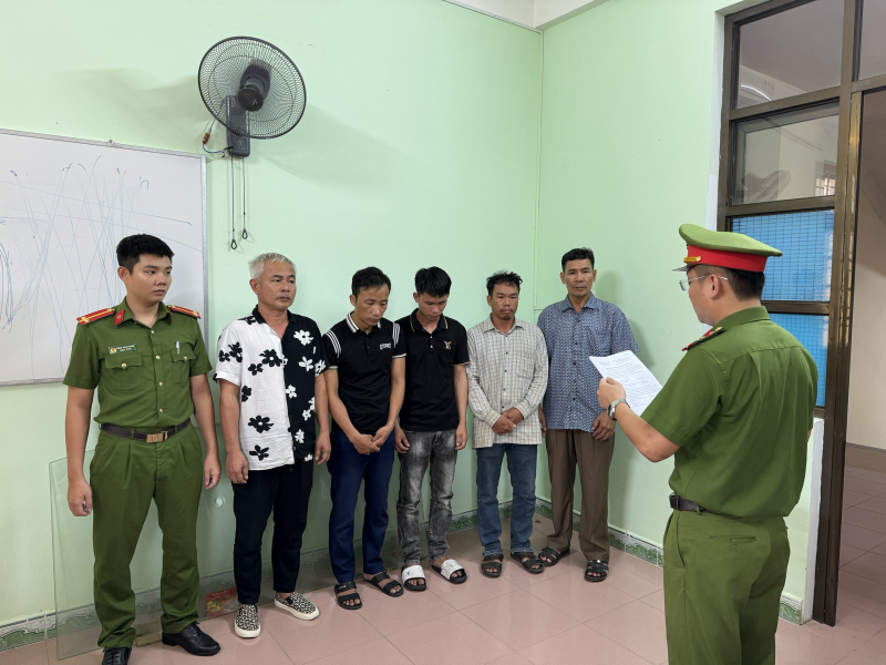 Triệt xóa đường dây cá cược bóng đá với số tiền giao dịch 30 tỷ đồng -0