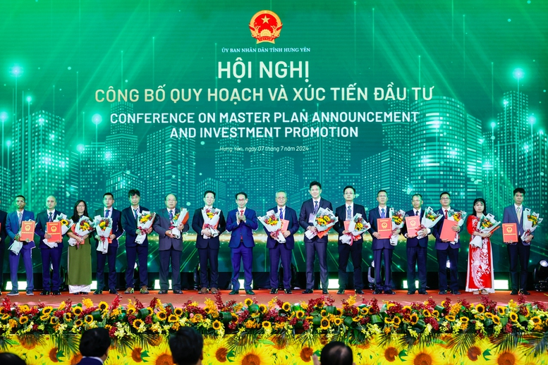 Thủ tướng kỳ vọng Hưng Yên phát triển vào nhóm dẫn đầu cả nước, góp phần làm nên 