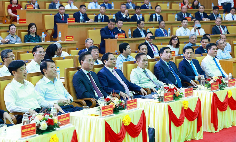 Thủ tướng kỳ vọng Hưng Yên phát triển vào nhóm dẫn đầu cả nước -0