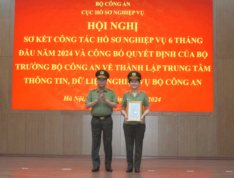 Ứng dụng khoa học công nghệ, nâng cao hiệu quả công tác hồ sơ nghiệp vụ -0