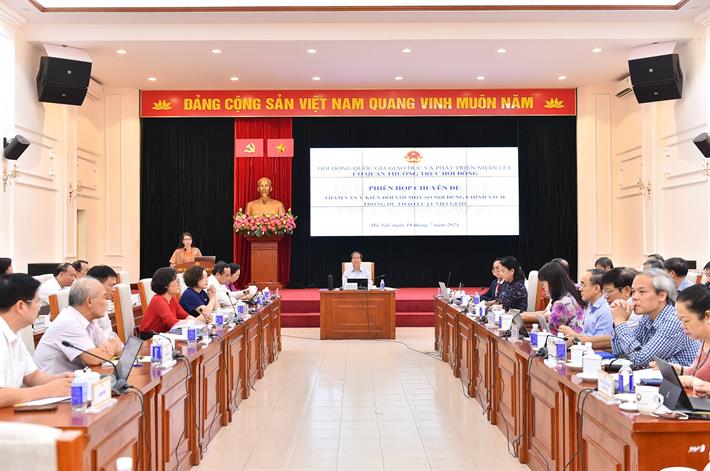 Cấp giấy phép hành nghề đối với nhà giáo: Tránh chồng chéo, gây phiền hà tốn kém cho nhà giáo và nhà nước -0