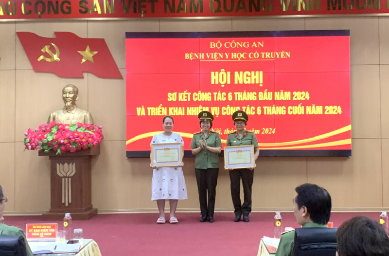 Sơ kết 6 tháng đầu năm Bệnh viện Y học cổ truyền Bộ Công an -0