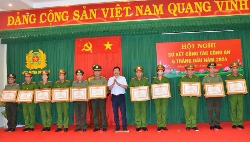 bang khen thu tuong.jpg -0