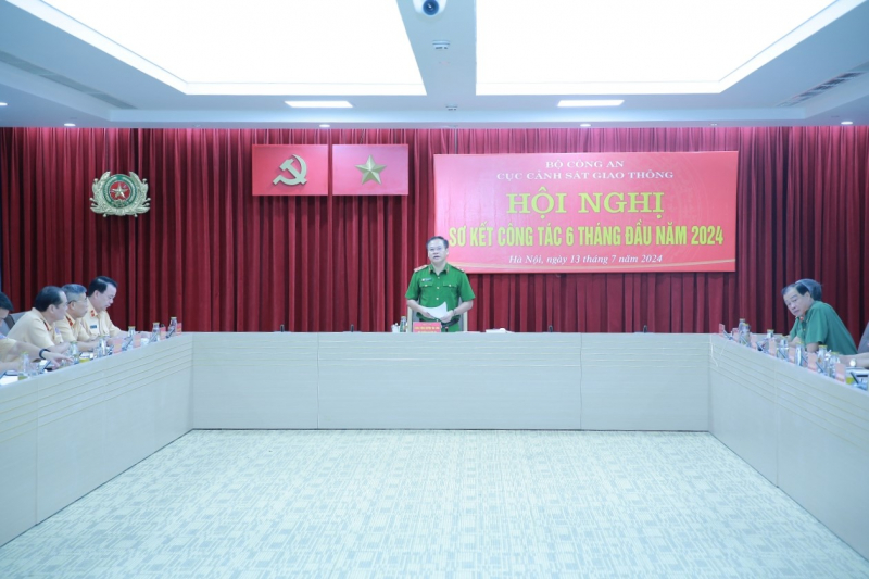 Giành giật từng mạng sống của người dân thoát khỏi TNGT -0