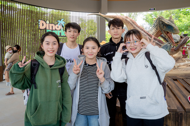  “Biển người” tại NovaWorld Phan Thiet trong ngày “Cảm ơn Bình Thuận” -0