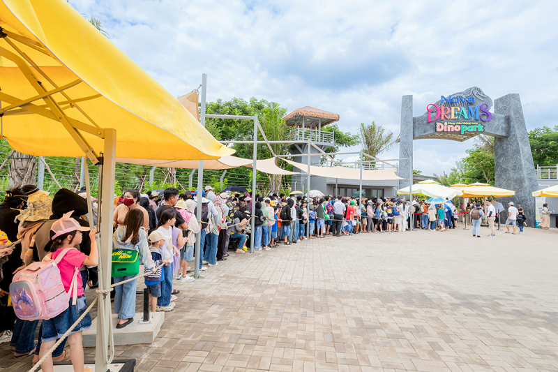  “Biển người” tại NovaWorld Phan Thiet trong ngày “Cảm ơn Bình Thuận” -0